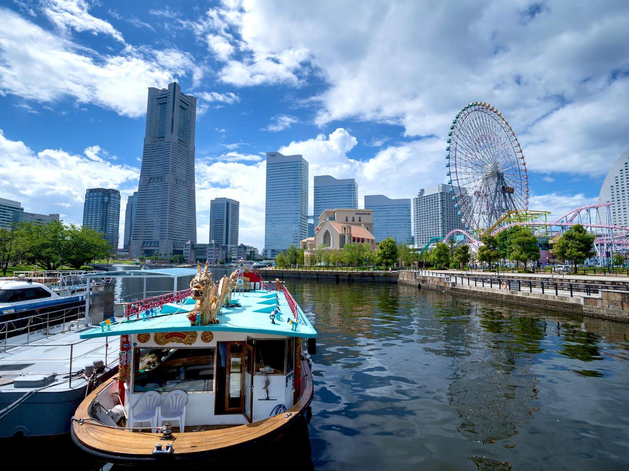 Отель Navios Yokohama Йокогама Экстерьер фото